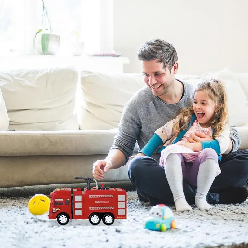 Caminhão de bombeiros de brinquedo para meninos e meninas, bomba de água de trabalho, motor de caminhão de bombeiros vermelho com luzes de escada, sirenas realistas para meninos e meninas