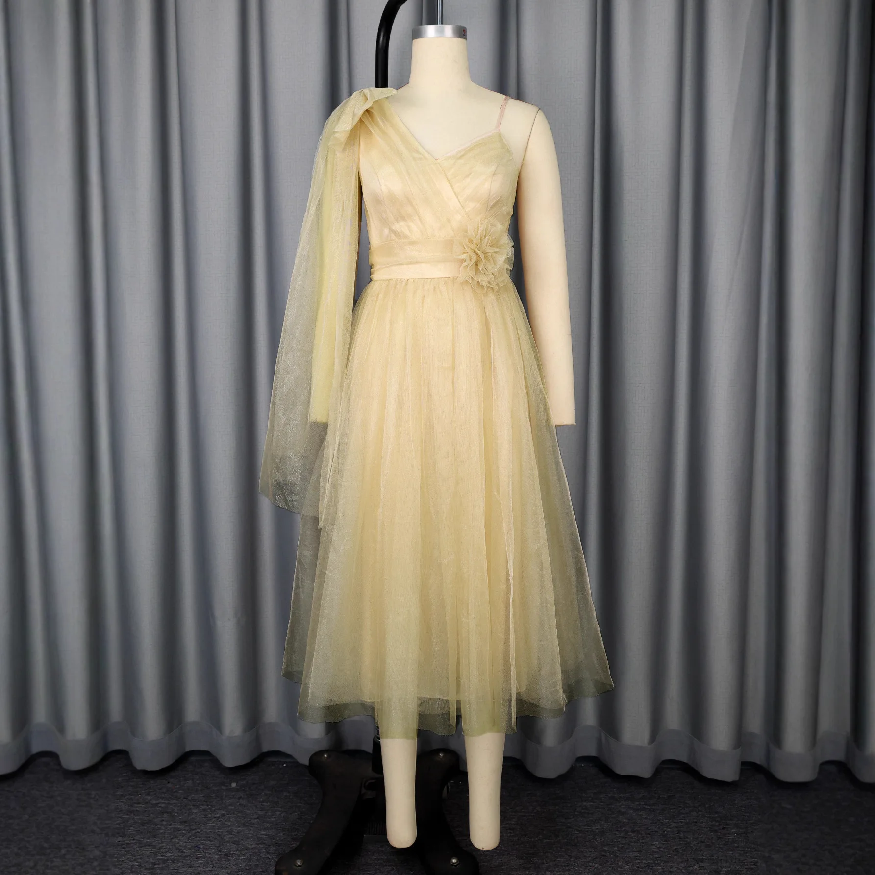 Africa One-Shoulder Suspender Mesh Dresses V Neck 3D Flower A Line High Waist Pleated Party Gown Bridesmaid Wedding Guest Dress