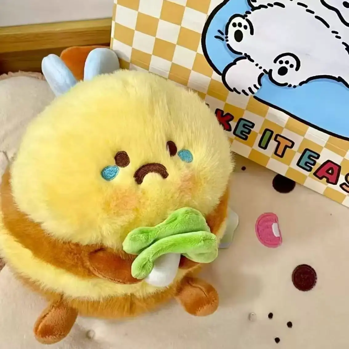 Peluche de Abeja Sha de 20 cm, Adorable Peluche de Abeja Cai, Muñeco de Peluche Súper Suave con Tarro de Miel, Almohada para Dormir, Regalos de Cumpleaños para Niños