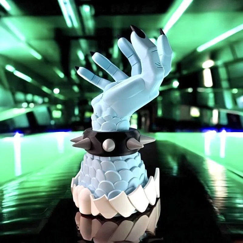 قطعة واحدة من الحلي النموذجية الطرفية Kaido على شكل ذراع PS5 وحدة تحكم ألعاب قوس سطح المكتب الحلي نموذج الرسوم المتحركة