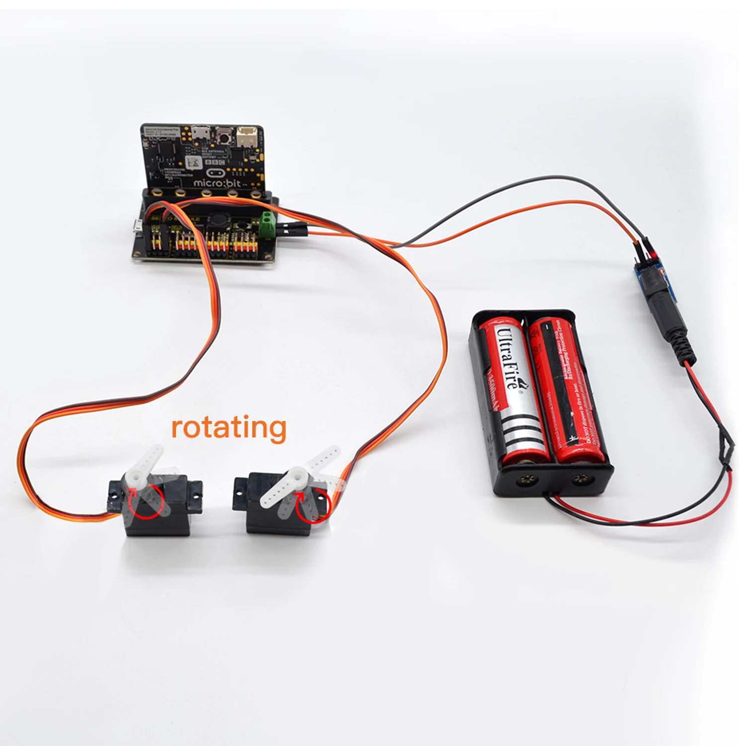 Keyestudio Microbit 16-Channel PCA9685PW Servo Shield Expansion Board for BBC Micro:bit V2 Projects