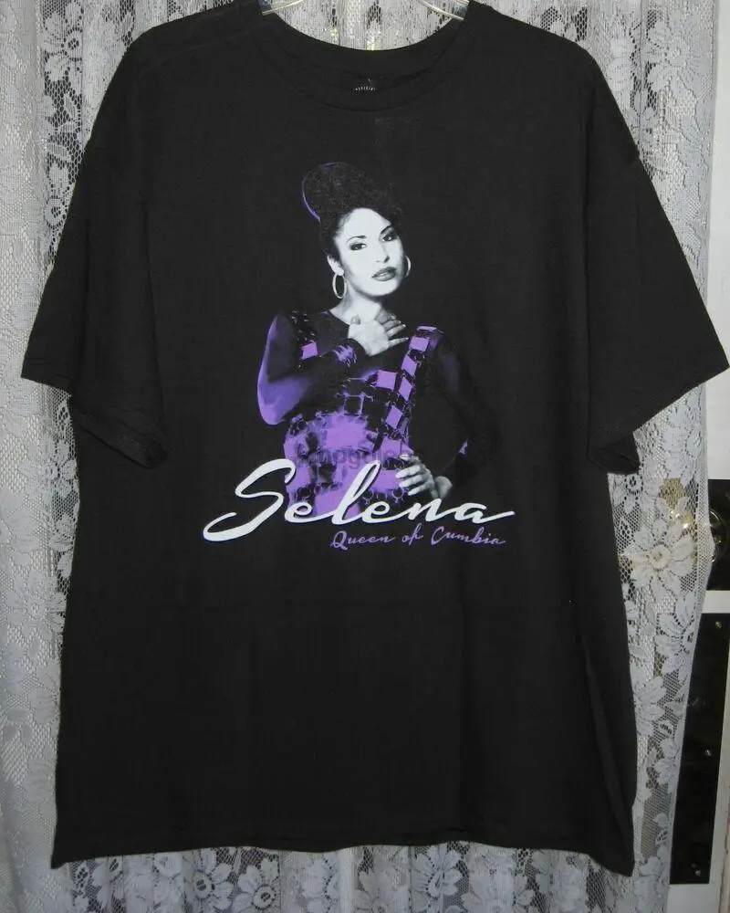 SELENA QUINTANILLA-PEREZ PURPLE DRESS POP T SHIRT L QUEEN CUMBIA HOT TOPIC NWT