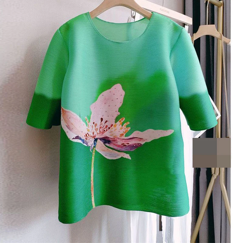 Loose oversized round neck T-shirt pleated 2023 Summer New Fashion Print Age Reducing Short Sleeve Top