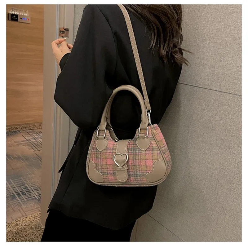 Womens Plaid Handbag Korean Fashion Satchel Sweet Cute Elegant Casual Shoulder Bag Autumn Winter Woolen College Girls Armpit Bag