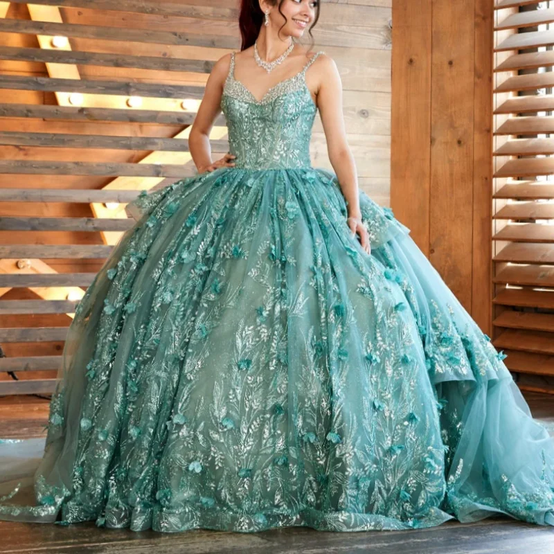 

Mint Green Shiny Princess Quinceanera Dresses Spaghetti Strap Sequin Applique Flower Beading Crystal Tull Sweet 16 Dress Ball
