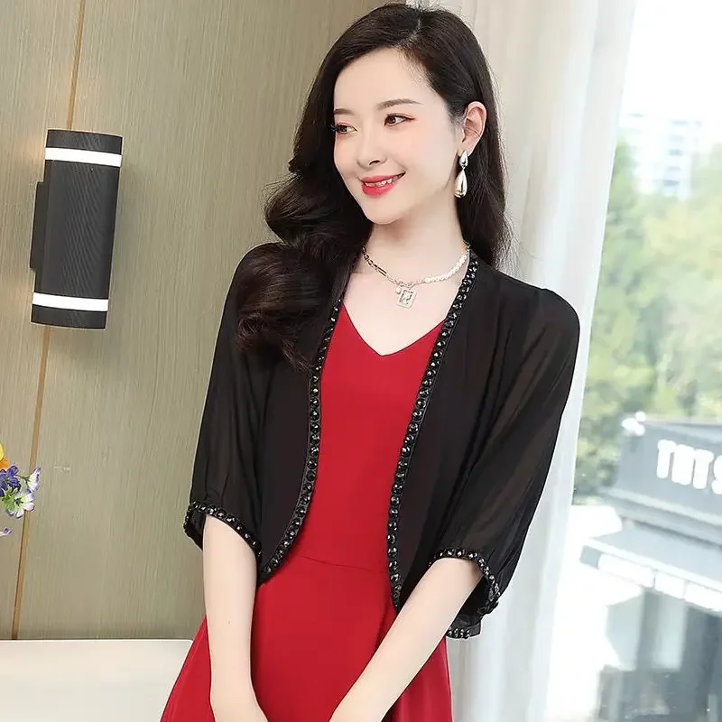 

2024 Summer New Short Coat Chiffon Shirt Small Shawl Women's Cardigan Loose and Versatile Kam Shoulder Topping New Y379