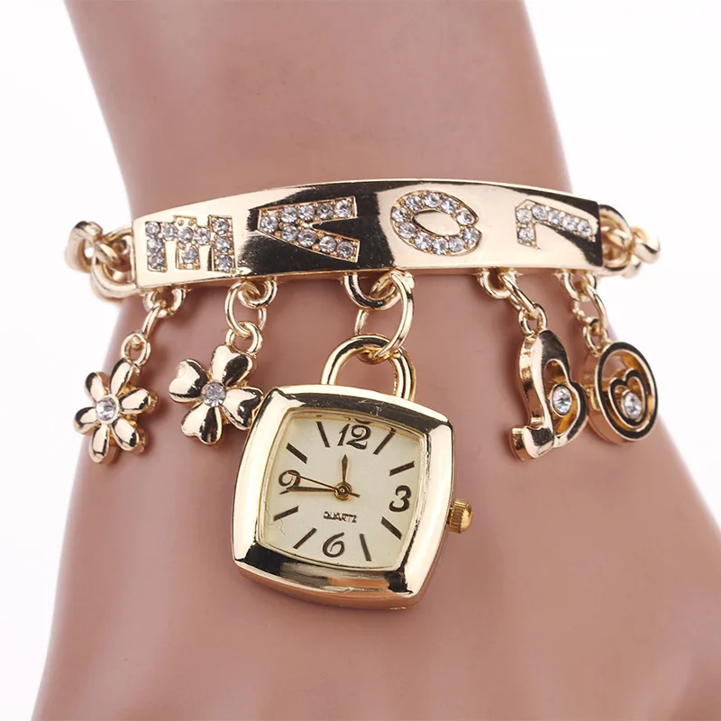 Love Bracelet Watch Women's Korean Fashion Trend Fashion Watch Exquisite Popular Women's Watch Quartz Watch