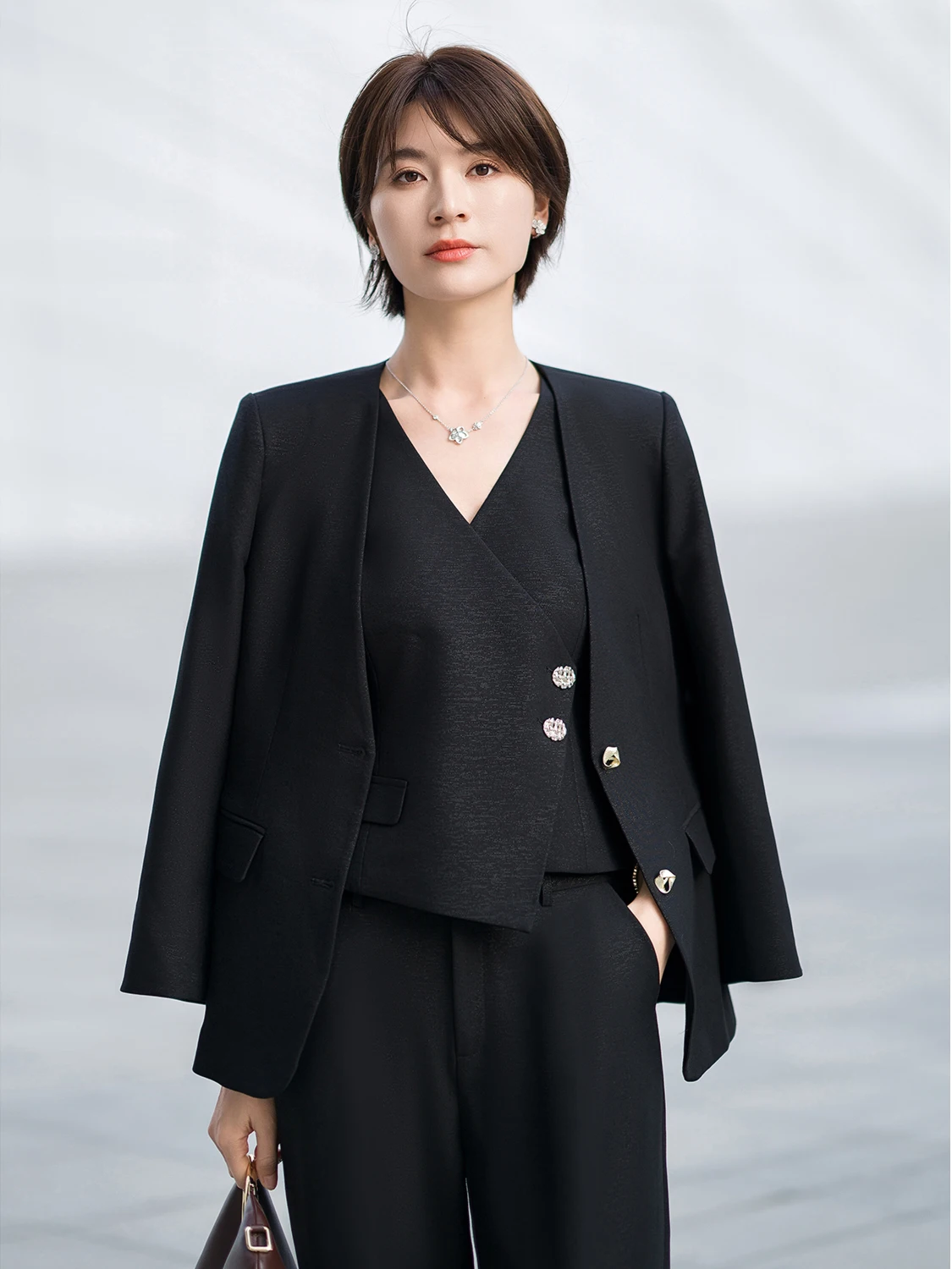 

Faionable Profional Bla Vest Suit Women's Busin Formal Wear High-End Feelings Autumn Spring Summer Seasonal Clothing