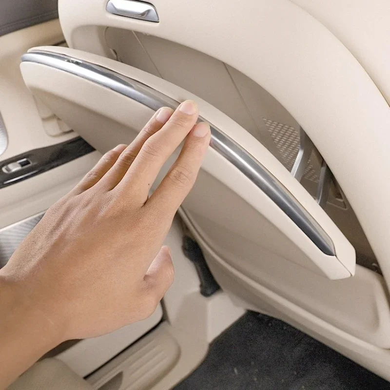 

For VOYAH Dream Tabletops 2024-2025: Ultra-Thin Silicone Protector - Waterproof Dining/Work Surface w/Seamless Folding