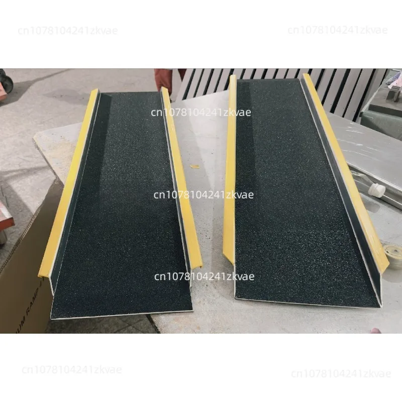 Movable Aluminum Alloy Telescopic Rail Type Ramp Wheelchair Ladder Ramp Plate