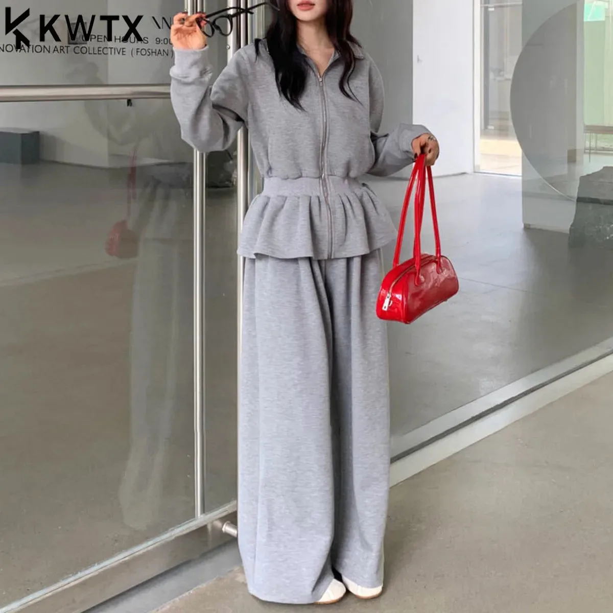 

KWTX 2025 Autumn Women's Stand Collar Zipper Waist Lace Hem Sweatshirt & Elastic Waist Pants Set Elegant Outfit Fashion Trendy