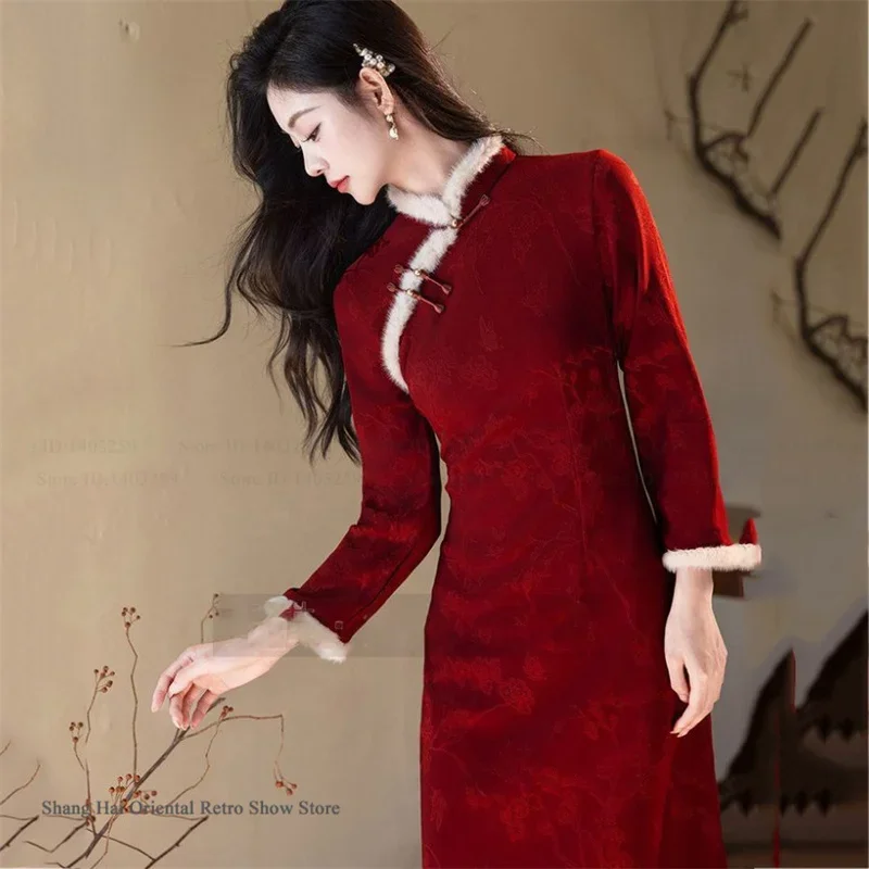 

Vintage Thicken Chinese Traditional Cheongsam Elegant Jacquard Long Sleeve Hanfu Chinese Dress Classic Mandarin Collar Qipao