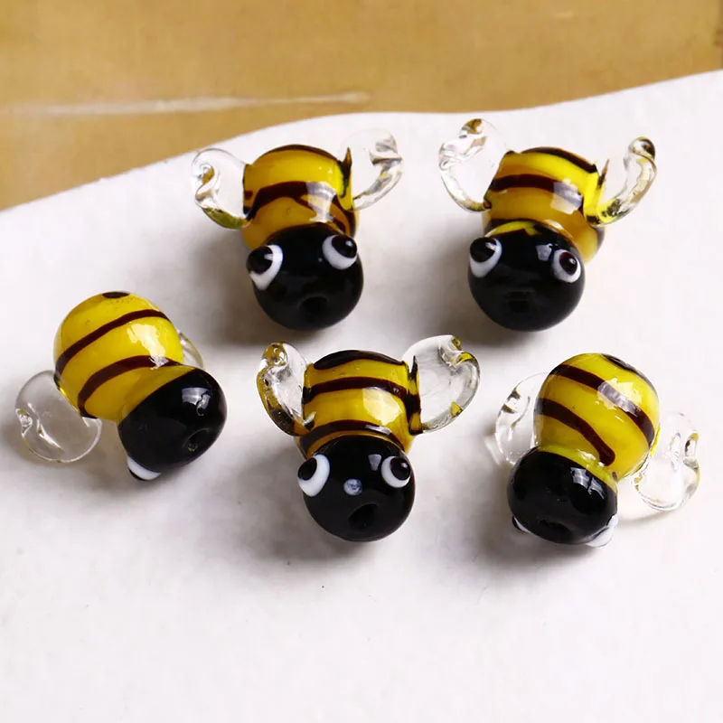 1pcs 16x17mm Yellow Cute Bee Charm Beads For Jewelry Making Supplies Glass Materials Animal Spacer/Loose Bead DIY Bracelets
