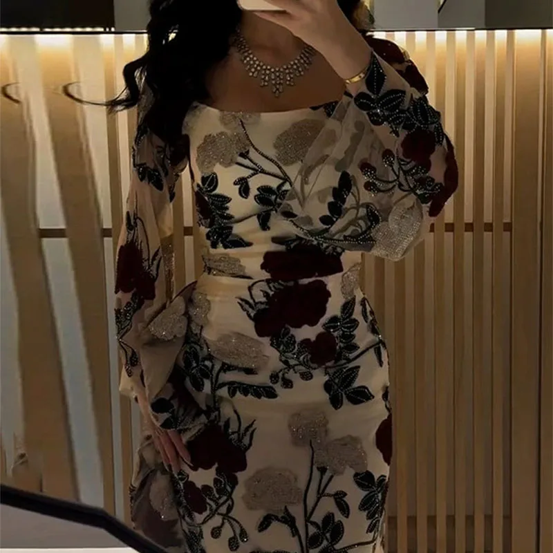 ชุดเดรสยาวลำลองสำหรับผู้หญิง แขนยาว เหมาะสำหรับวันหยุด ดีไซน์หรูหรา สีดำ ลายดอกกุหลาบ ชุดเดรสออกงาน แฟชั่น คอเหลี่ยม ผ้าตาข่าย ลูกไม้ ชุดราตรี