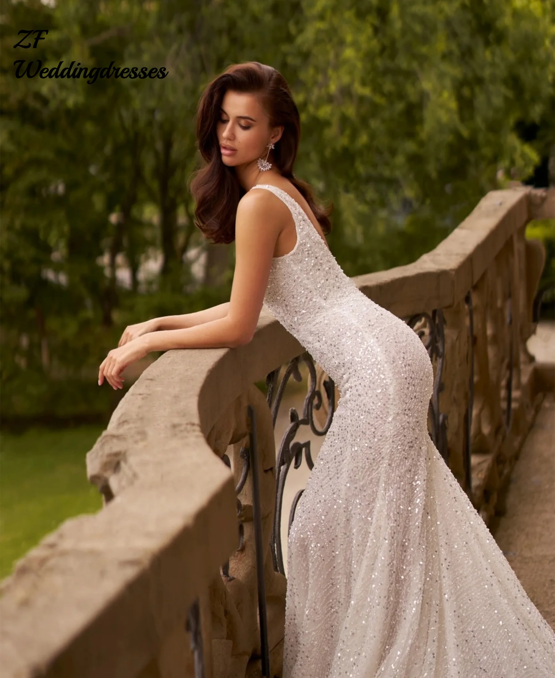 فساتين زفاف حورية البحر أنيقة مخصصة مع فساتين زفاف عارية الذراعين من اللؤلؤ والخرز الكريستالي للنساء في القاعة الأمامية Novi #4