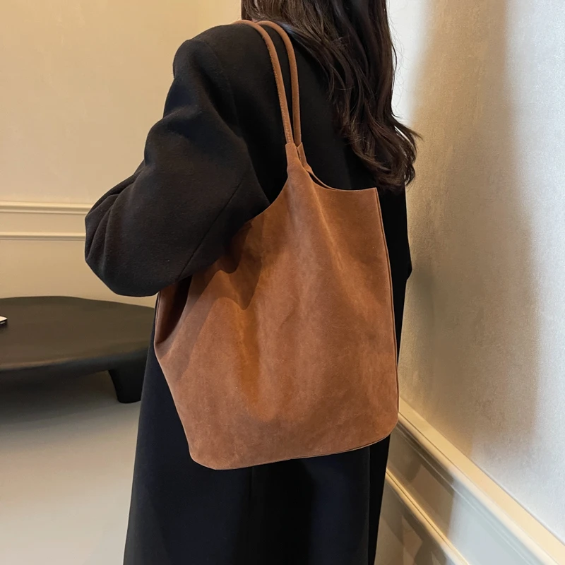 

Модные простые универсальные высококачественные квадратные сумки на плечо из искусственной замши, однотонные портативные ретро-сумки с застежкой для женщин, новинка 2023 года