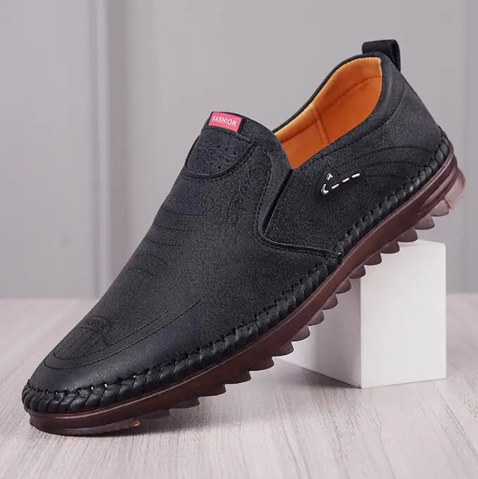 Mocassins de couro respirável com sola macia antiderrapante masculino, sapatos casuais, sapatos para dirigir, luxo, tamanho 38-44