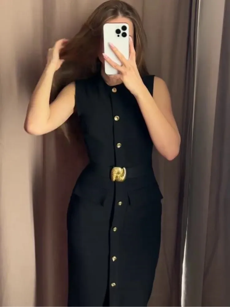Vestido con botones dorados y cinturón, vestido sin mangas con una hilera de botones, cuello redondo, ajustado, cintura ceñida, longitud media, vestido elegante