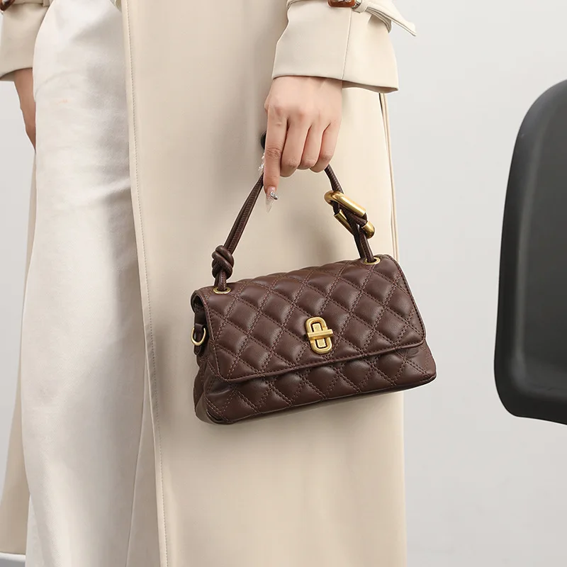 

2025 Women's Large Capacity Shoulder Bag, Vegan Leather Multi-way Crossbody Purse, Spacious Commuter Tote for Work & Daily Use