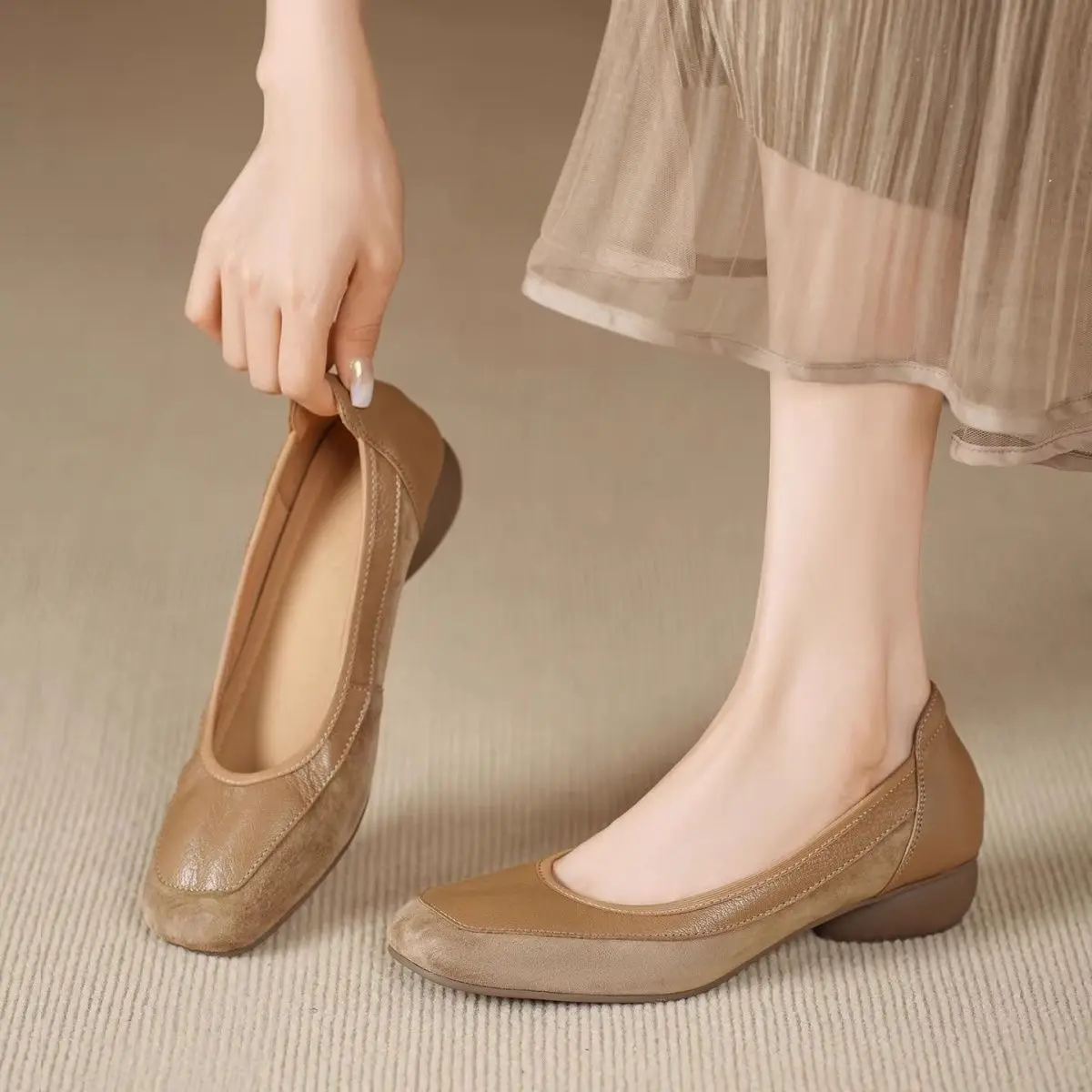 

Soft bottom mom square toe shoes for women 2025 autumn leather flock patchwork flats weightlight women's moccasin no hard