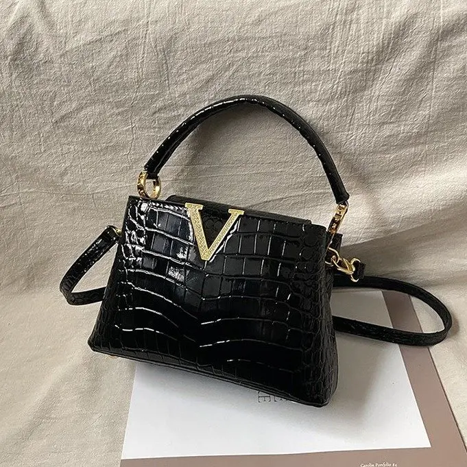 

Versatile 3-Way Bag, Hand & Shoulder & Crossbody Wear, Textured Square Silhouette, Timeless Appeal, New 2026 Release