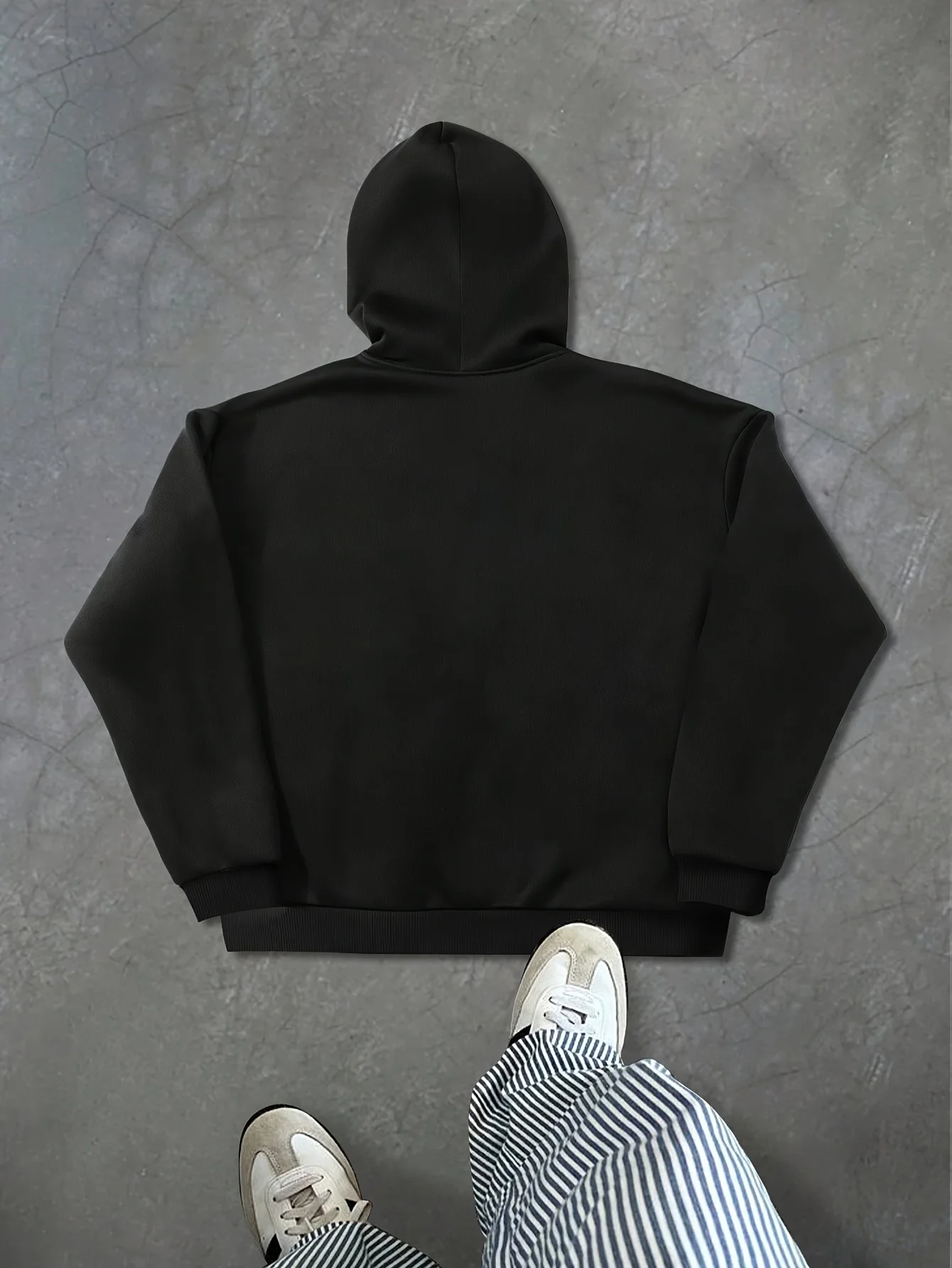 フード付きスウェットシャツジャケット、英語の文字プリントと目元に十字架、男性と女性のためのミニマリストフード付きスウェットシャツ