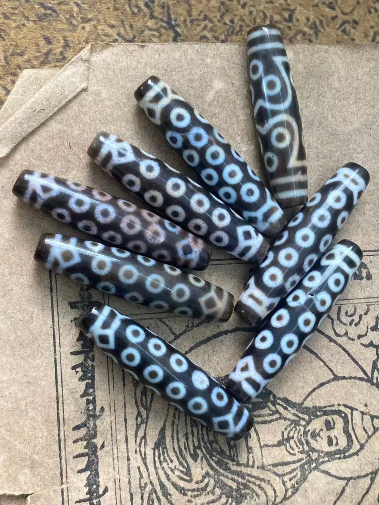 1pcs/lot Rare multi-eyed agate Dzi bead cinnabar aged jade-like material 31/27/15 eyes Taiwanese craftsmanship collectible