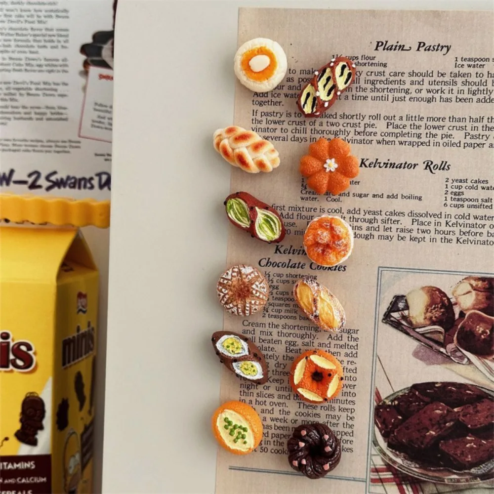 24個入り シミュレーションアルカリ水パンプッシュピン 可愛い漫画フェルトボードプッシュピン プラスチック製ソフトウッドボードプッシュピン 写真ディスプレイ