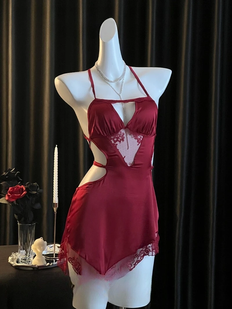 

2026 Новая сексуальная ночная рубашка из ледяного шелка на бретелях для женщин, чистый и чувственный стиль, высококачественные женские пижамы на шнуровке, идеальный романтический стиль