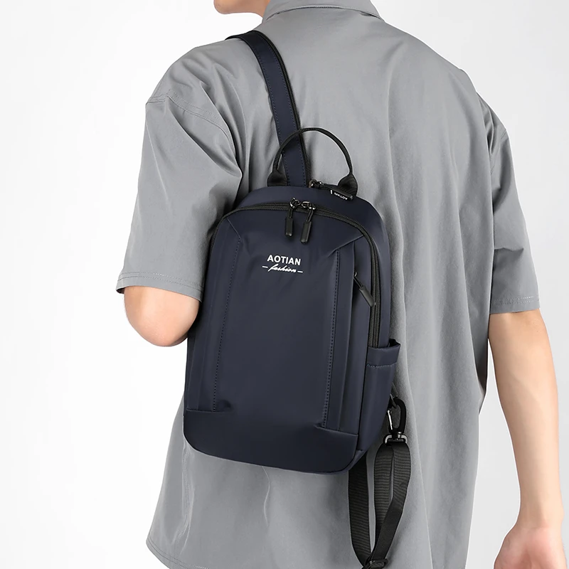 Sac de téléphone portable noir pour homme, sac de poitrine personnalisé, petit sac initié, décontracté, léger, simple, initié unique