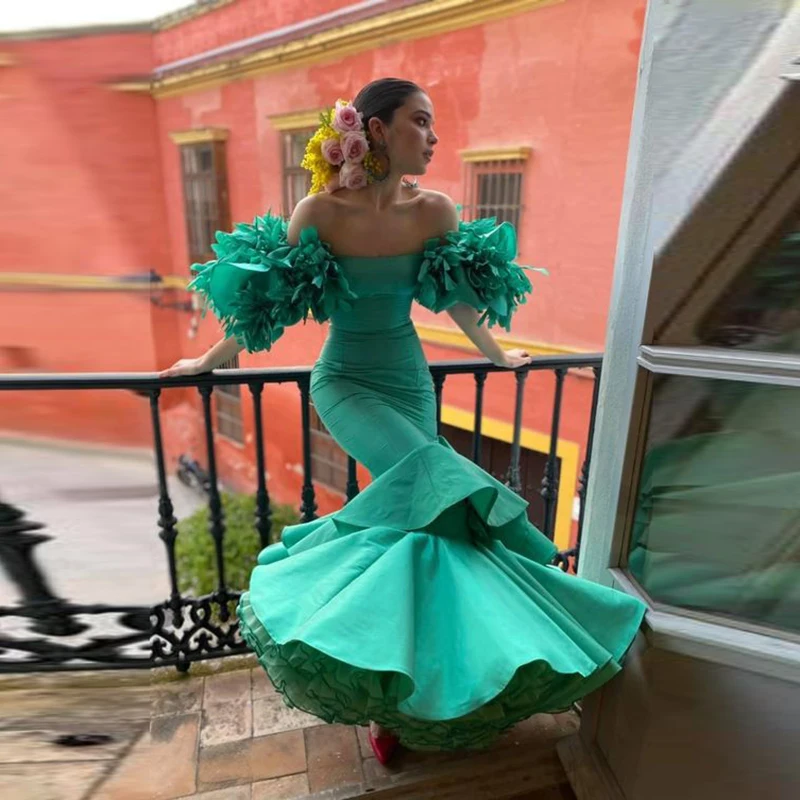 Green Off The Shoulder Mermaid Evening Gowns Saudi Arabia Short Sleeve Tiered Trumpet Prom Dresses Dubai Formal Party Dress