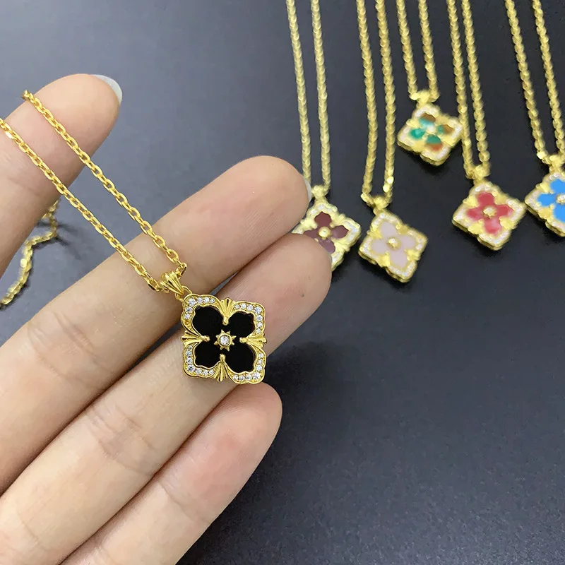 

Vintage Solid 18K Gold Plated Necklace Four Leaf Flower Jewelry with Natural Stone Pendant for Women Birthday Gift