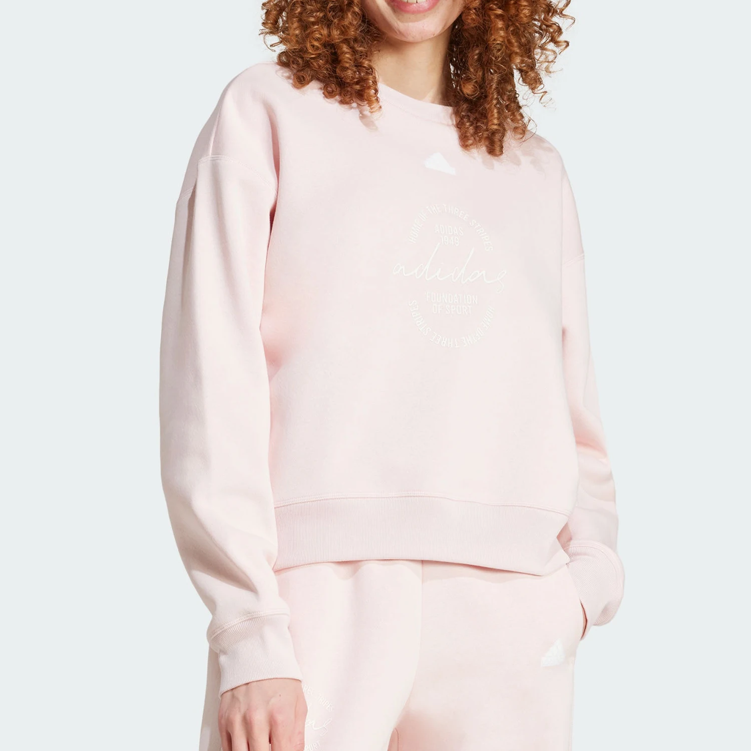 

Adidas genuine New Women's Print Sport Loose Round Neck Sweatshirt IY1455