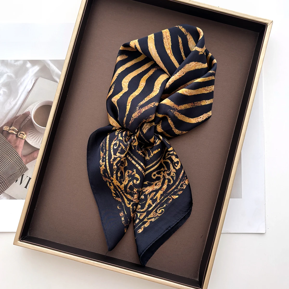 

Soft Satin Imitation Silk Scarves For Women Bandanas Luxury Leopard Printed Square Scarf Hijab Neckerchief Elegant Shawl Wraps