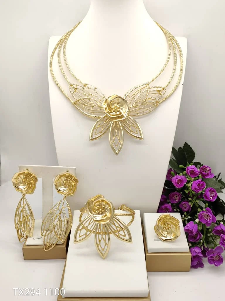 

Dubai African 24K Gold Plated Flower Necklace Earrings Set for Women Gold Color Party Wedding Banquet Jewelry Jeweler Gift