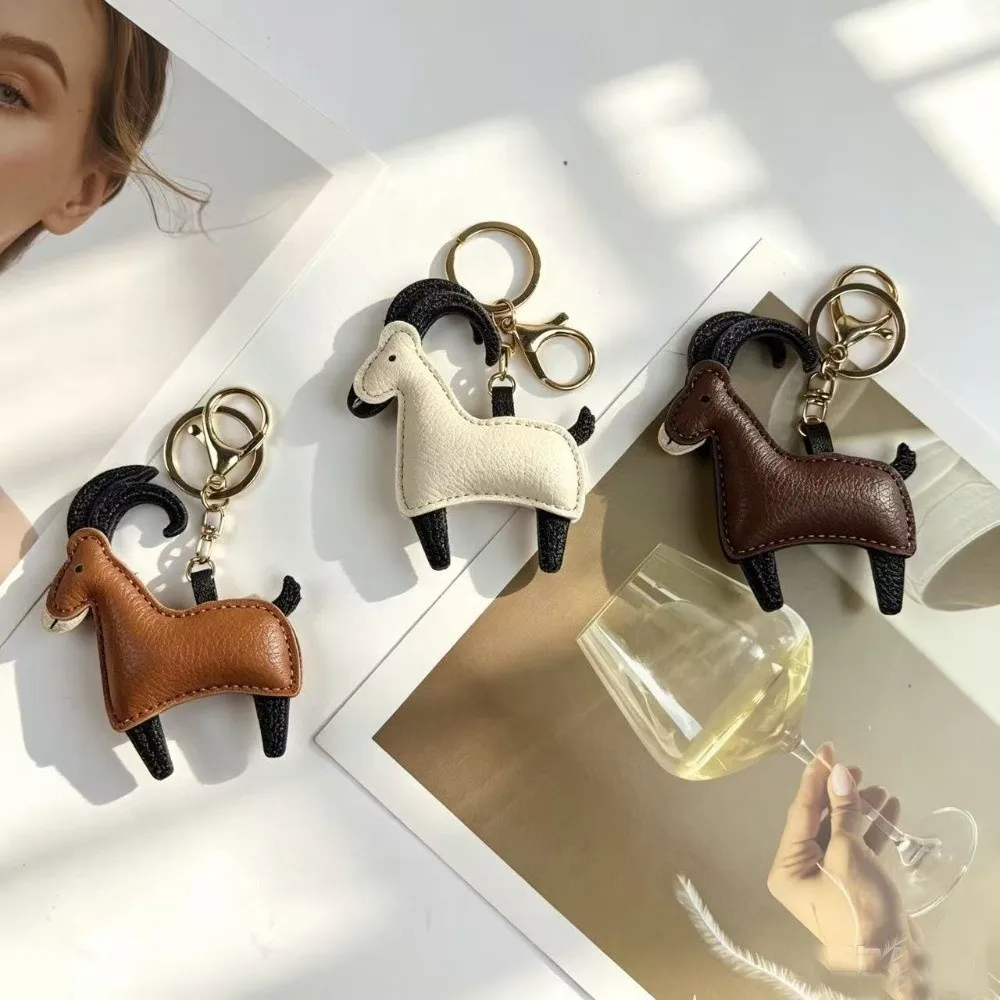 Boho Chic Goat Pendant Lifelike Design Cartoon Style Antelope Keychain PU Leather Vintage Purse Charm Car Keychain
