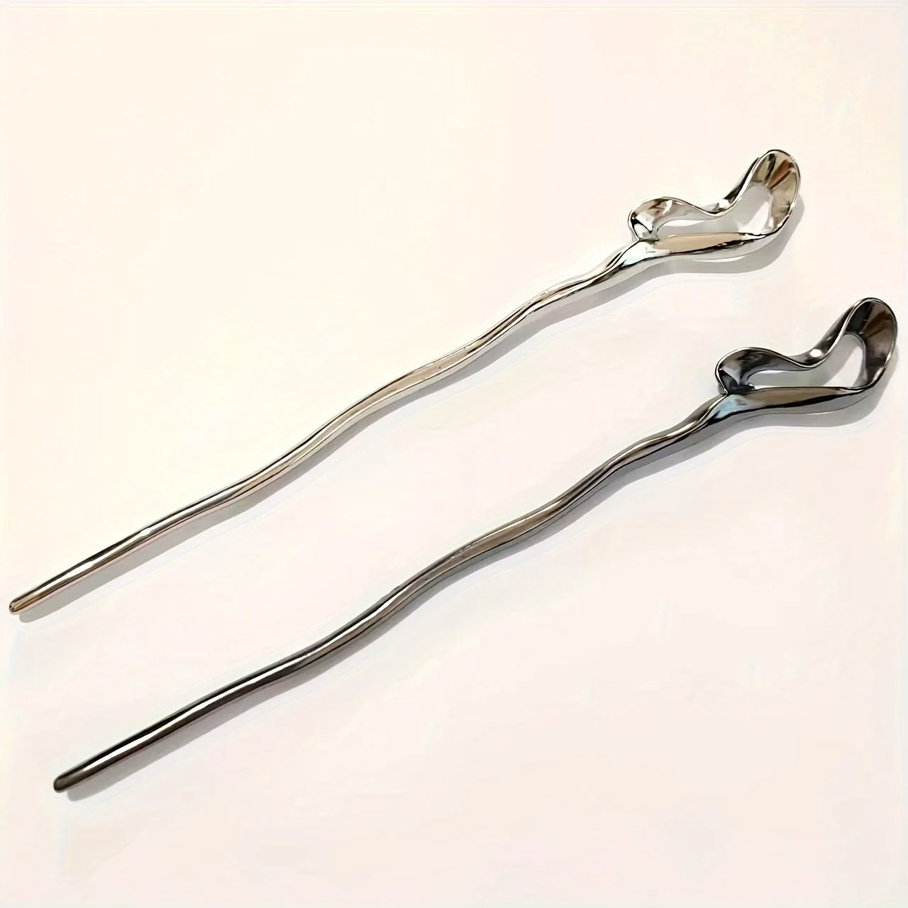 دبوس شعر جديد بسيط وعصري غير منتظم مصنوع من خليط معدني يرتدي يوميًا مع شعر مضفر برأس ماروكو دبوس شعر صغير وفريد من نوعه