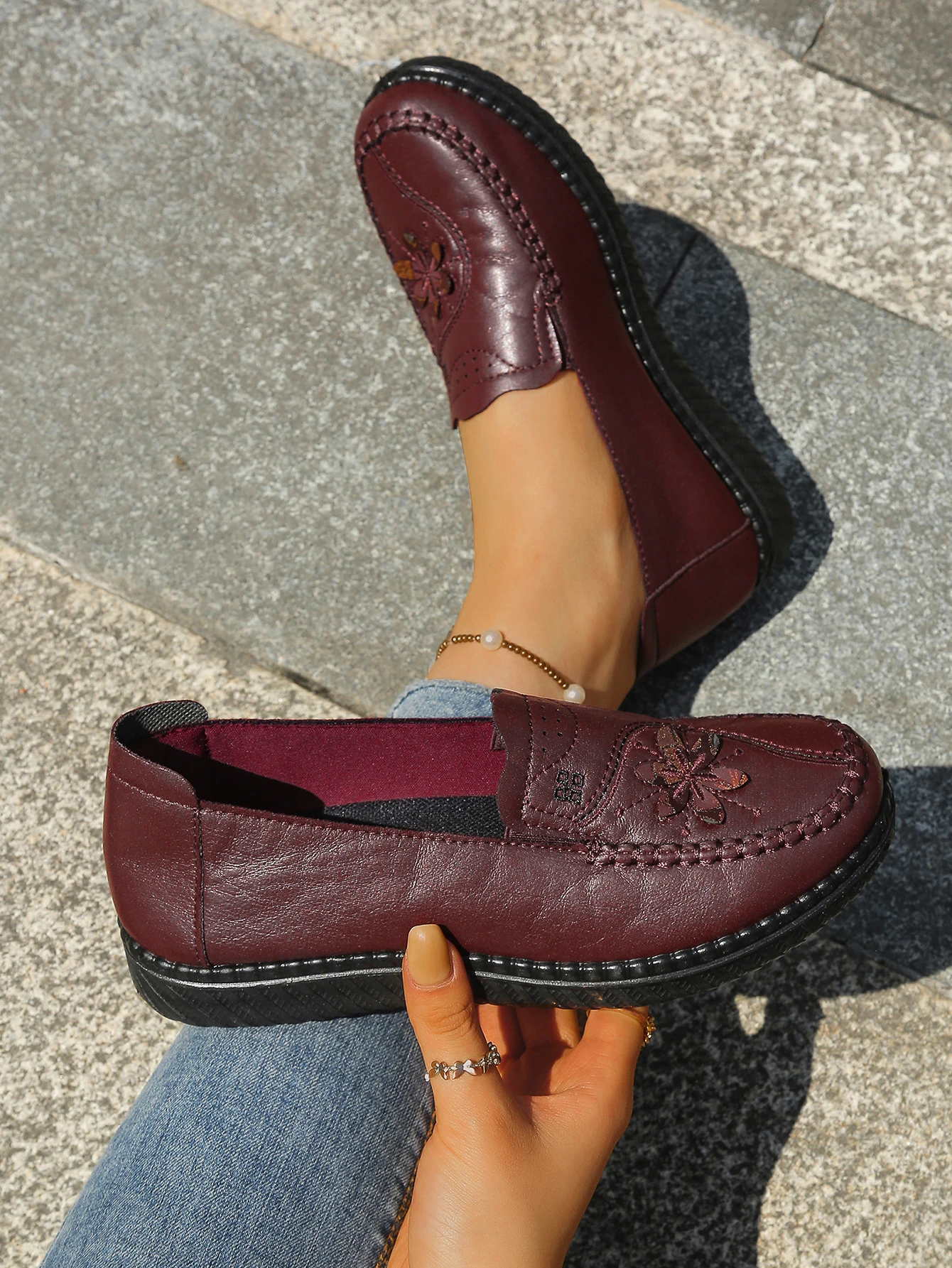Damen-Loafer mit chinesischem Knoten, Slipper mit Blumenmuster, bequeme, rutschfeste PU-Sohle, lässige Alltagsschuhe für ältere Mütter – Detail 16