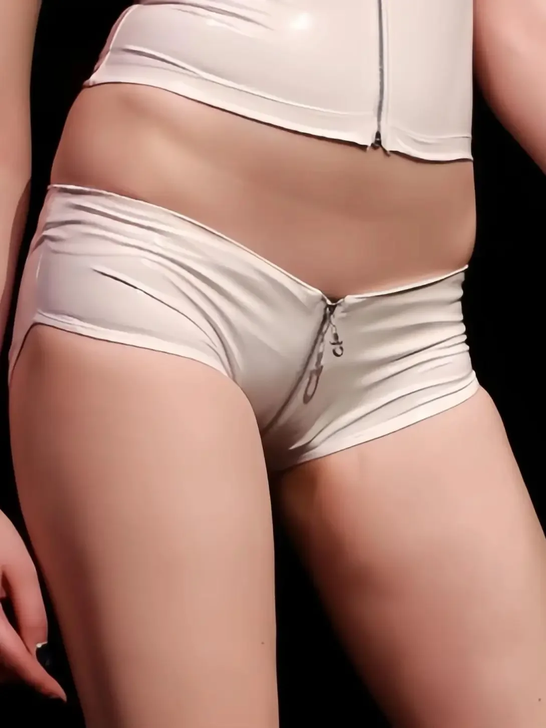 Plus Size Women PU Hot Short Low Waist Wet Look PVC Shorts Shiny PU Leather Hot Pants Zipper Crotch Short Jeans Short