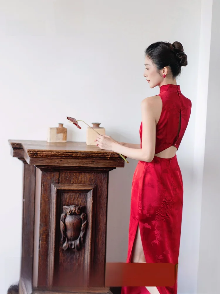 

Красное китайское свадебное платье на заказ с высоким разрезом для невесты на Новый год