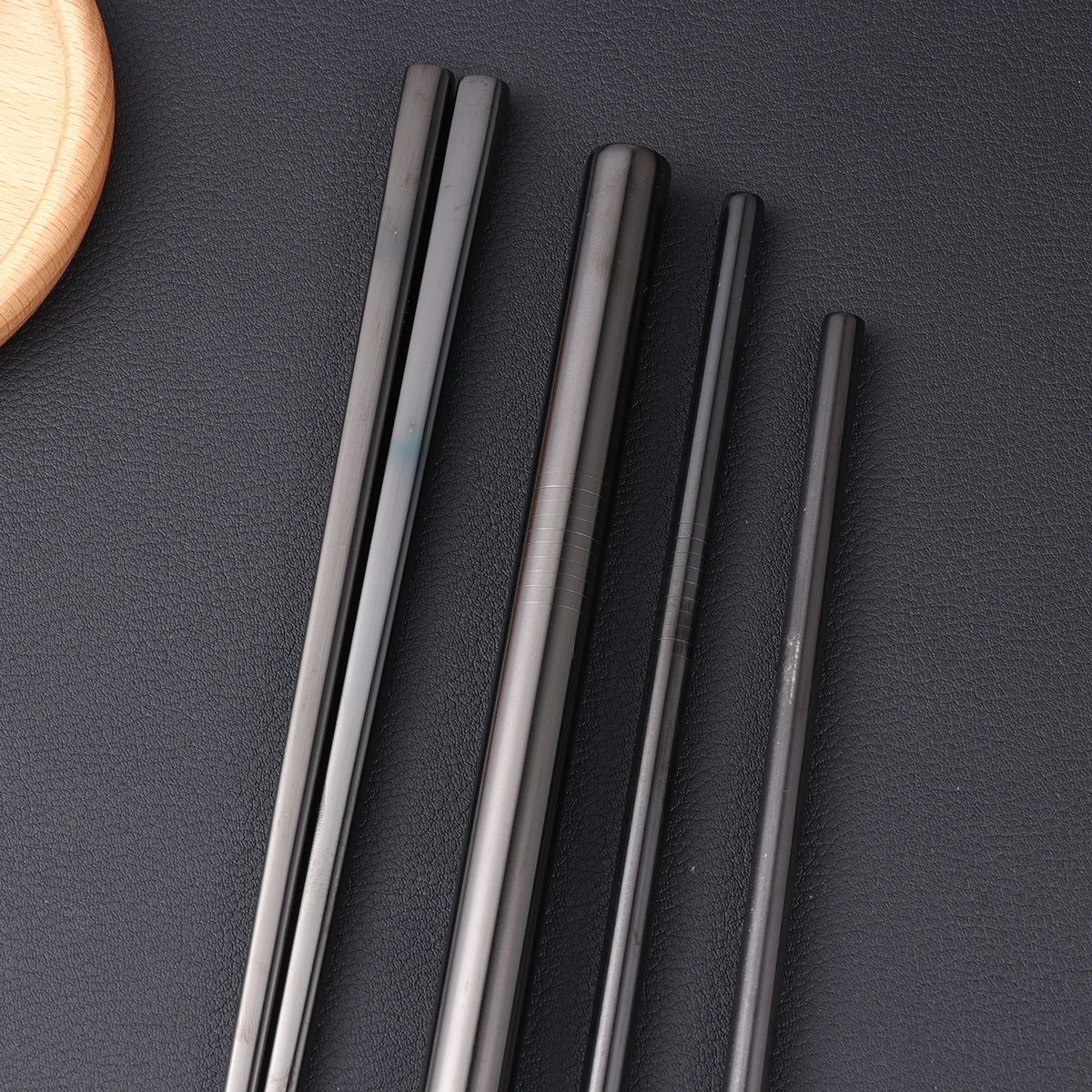 

8pcs Stainless Steel Cutlery Set Safe Portable Spoon Fork Chopsticks Straw Camping Picnic Dinnerware Kit