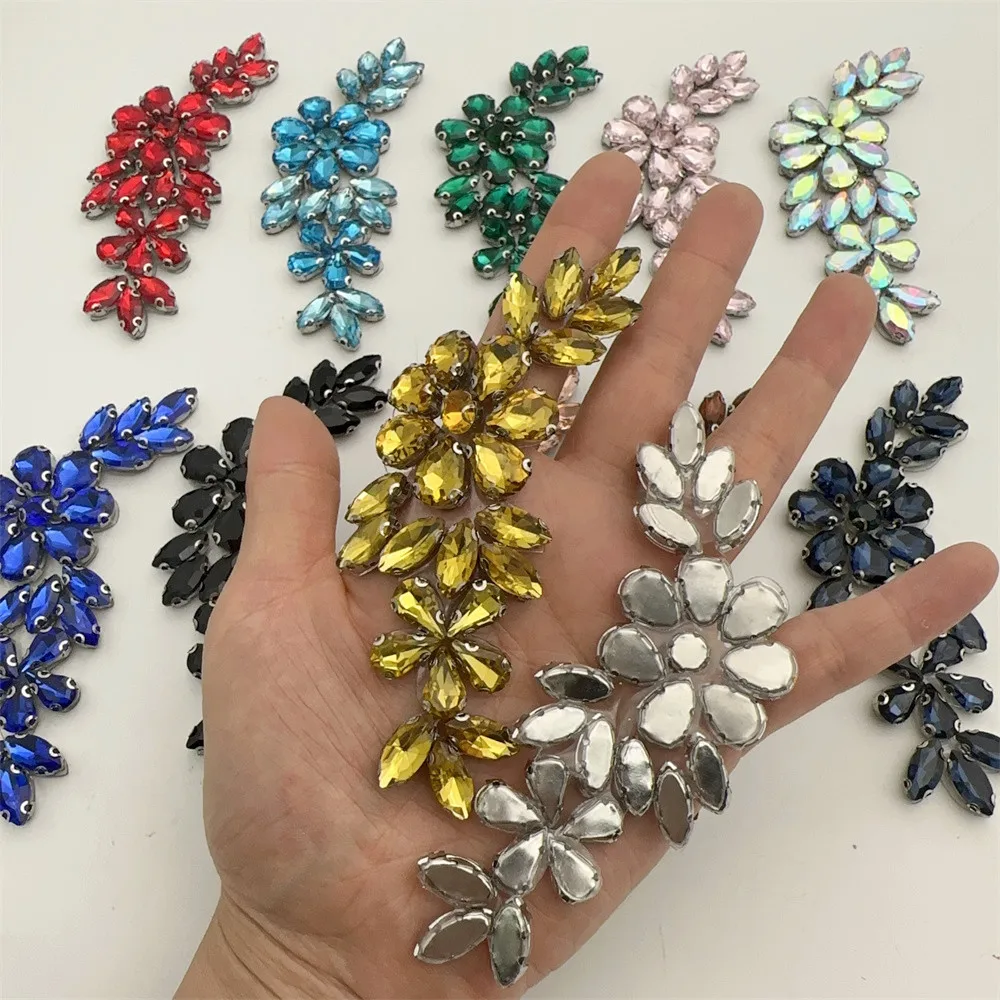 10PCS Wholesale Handmade Rhinestone Flower Design 3D Iron On Applique Patches for Clothes DIY