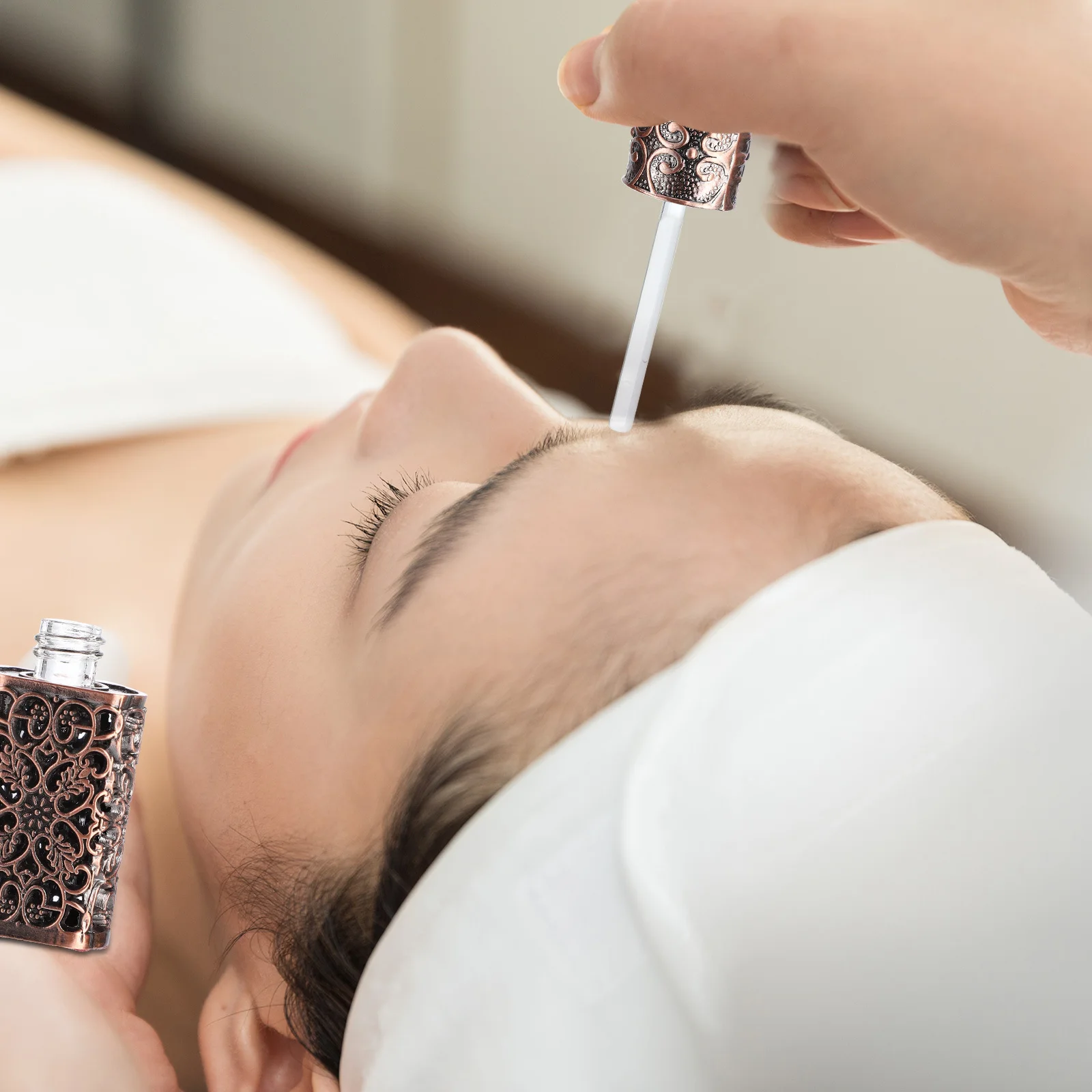 

3ml Essential Oil Hollow Flower Engraving Perfume Spray Bottle Exquisite Travel Dispenser Metal Glass