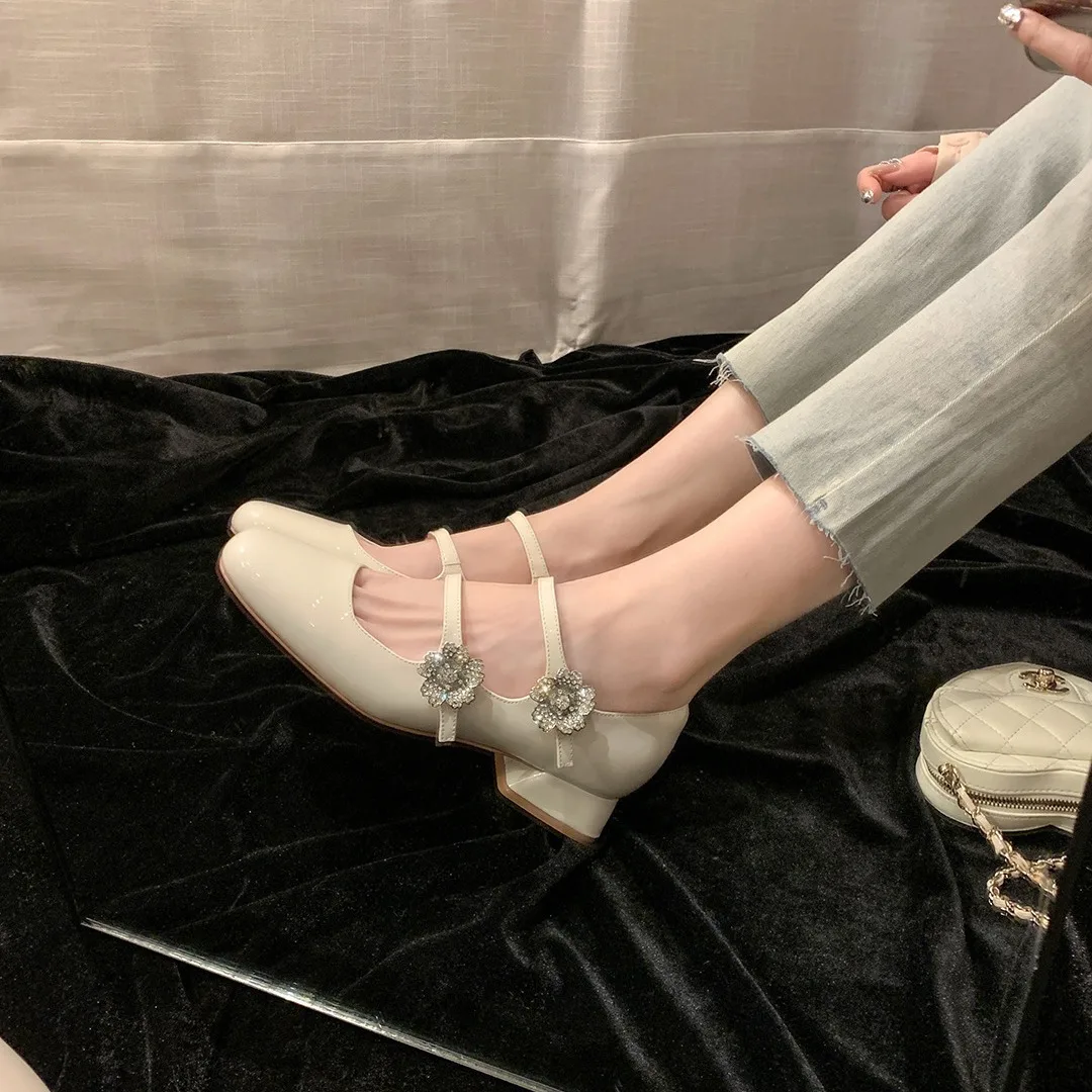 2024 New Spring Korea Flats Fashion Mary Jane Shoes Square Toe Women\'s Shoes Retro Rhinestone Flower PU Red Black Women Pumps