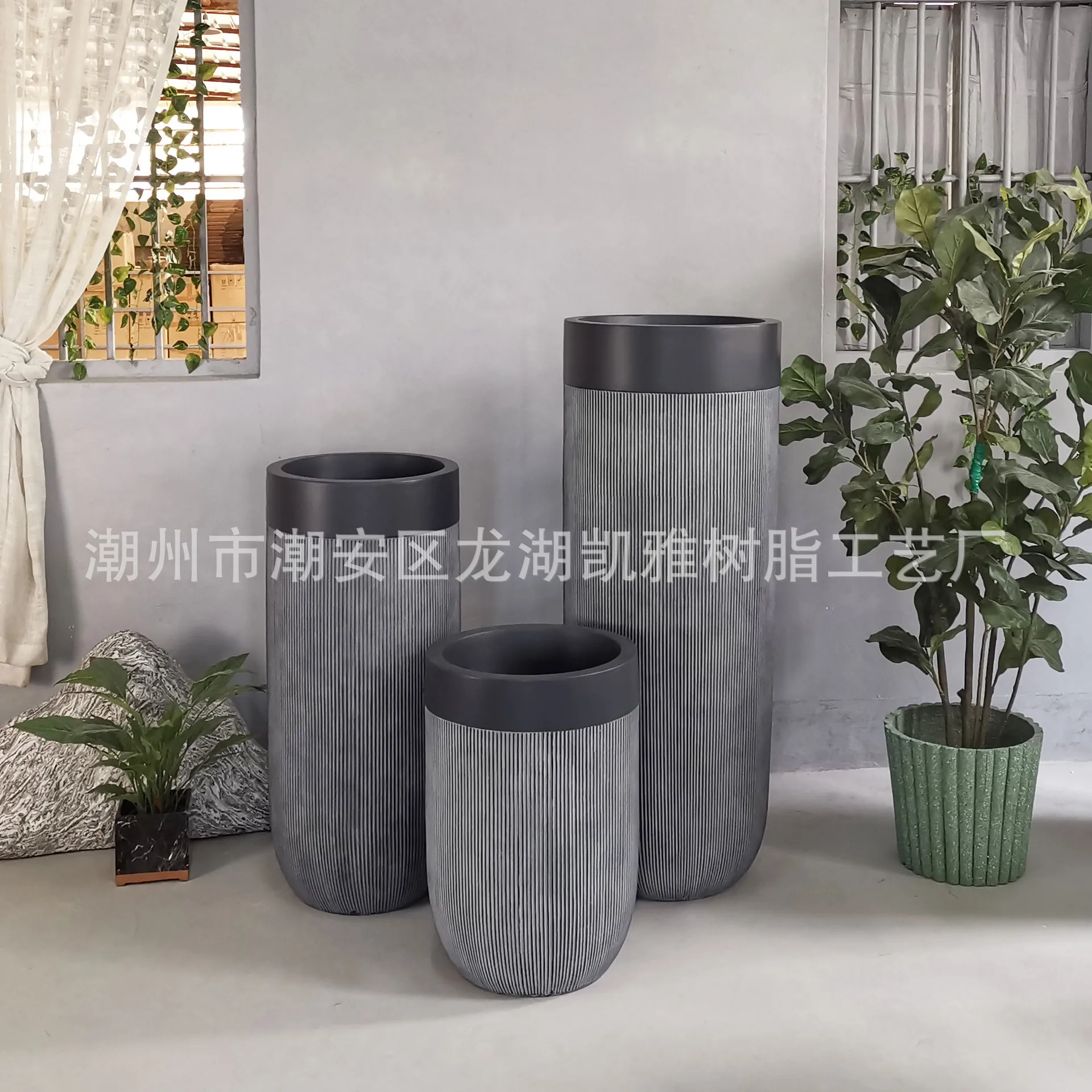 Nordic style fiberglass floor-to-ceiling large vase, government agencies, shopping malls, soft decoration simulation flower art
