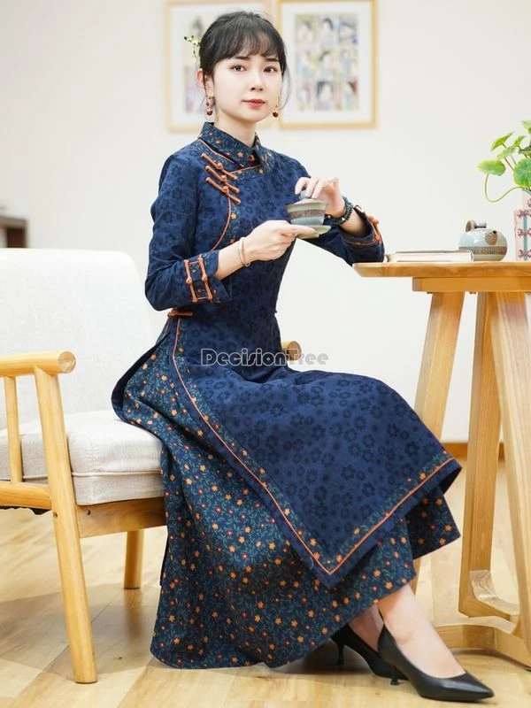Zestaw qipao w stylu chińskim na co dzień, ulepszony, jesień 2026, stójka, długi rękaw, zestaw aodai w stylu wietnamskim, retro, elegancka sukienka z temperamentem.