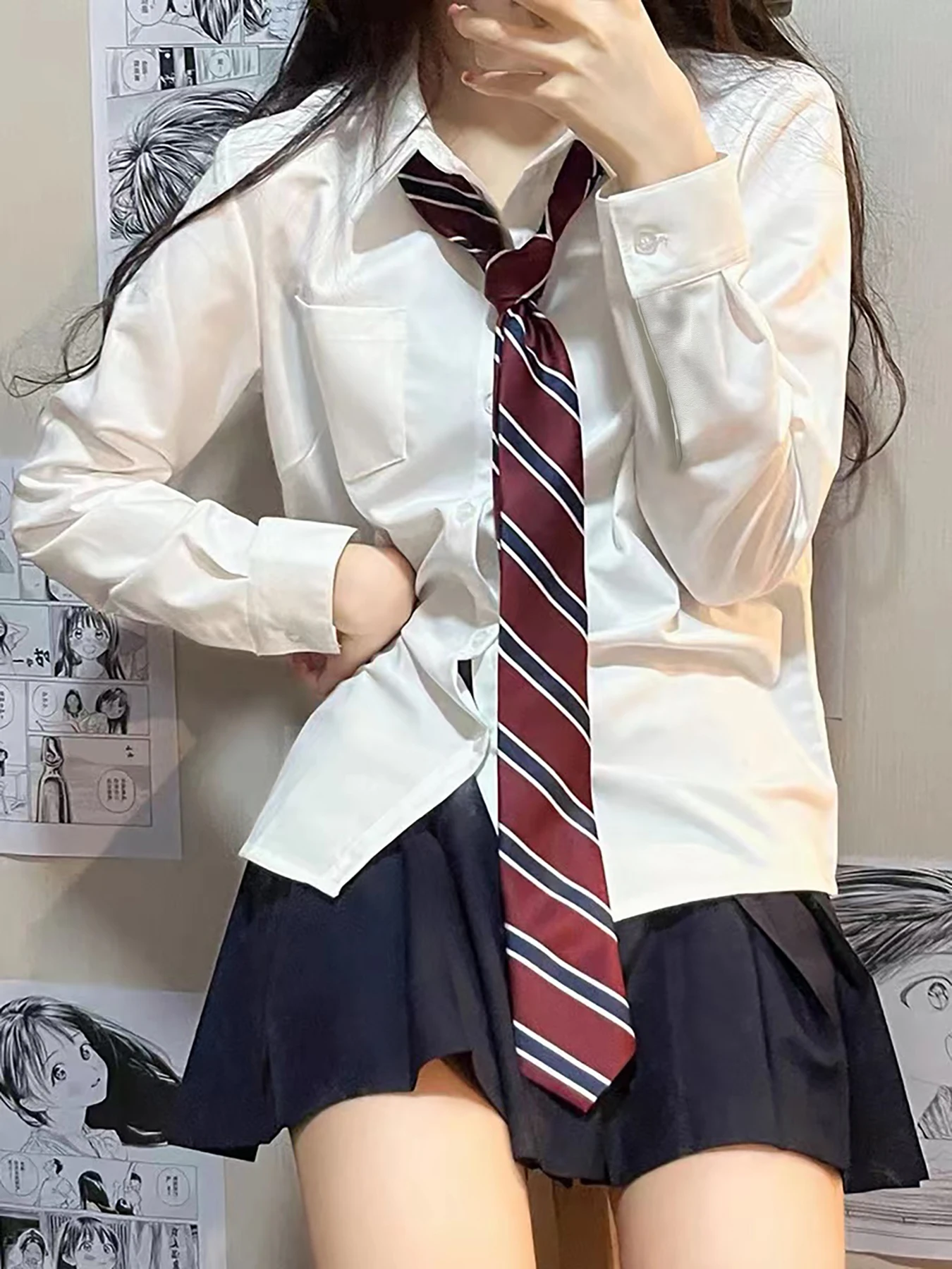 Chemise à poche originale pour étudiantes ; vêtements intérieurs amples avec chemise blanche et cravate