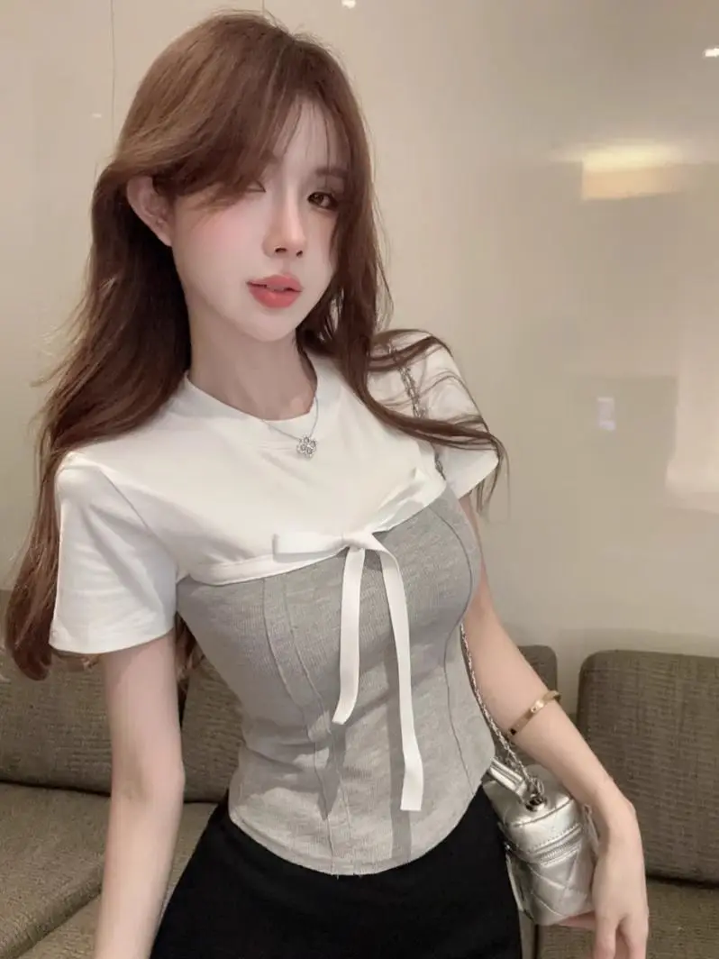 Round Neck Short Sleeve T-shirt for Women Summer Design with Color Block Splicing Close-fitting Top
