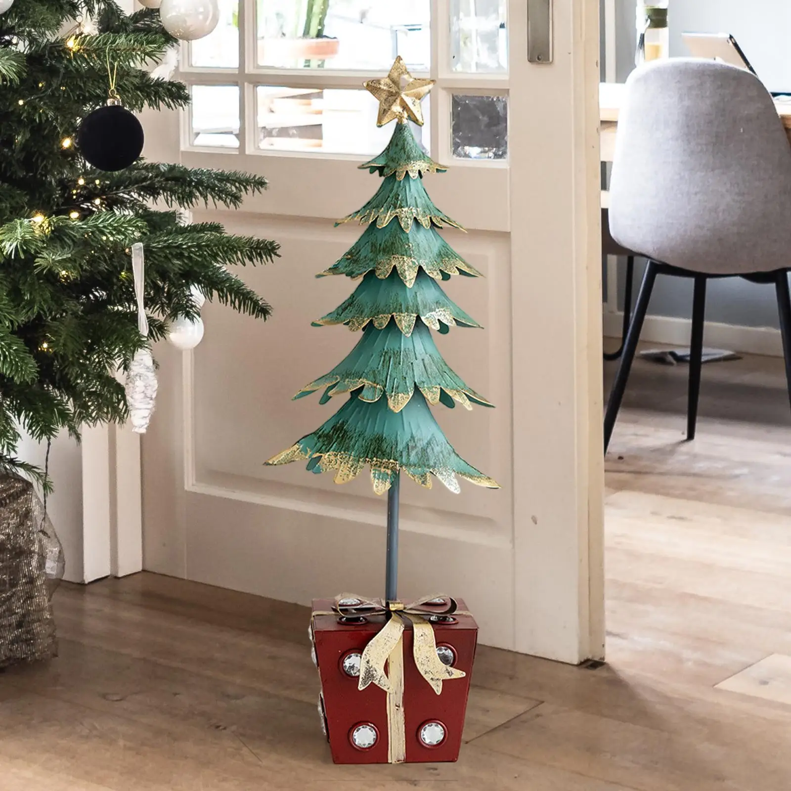 

60cm Metal Christmas Tree Tabletop Decoration with Stable Base Lightweight for Ceremonies, Weddings Photography Prop