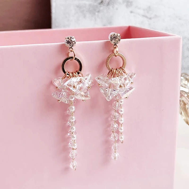 Orecchini pendenti lunghi in cristallo di moda per le donne Cerchio rotondo dorato Mini perline Orecchini pendenti con nappa Gioielli dolci per la festa nuziale